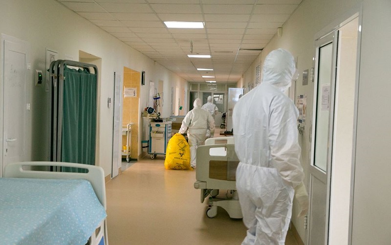 394 de cazuri noi de Covid-19 și 15 decese, înregistrate în ultimele 24 de ore 