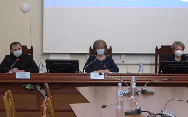 De mâine începe imunizarea împotriva Covid19 a lucrătorilor medicali din spitale. Vor fi repartizate inițial 10.800 de doze de vaccin