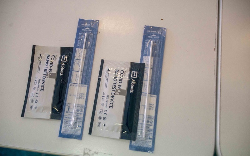 100 de mii de teste rapide pentru detectarea SARS-CoV-2 au ajuns în instituțiile medicale din țară. Cine va fi testat cu ele