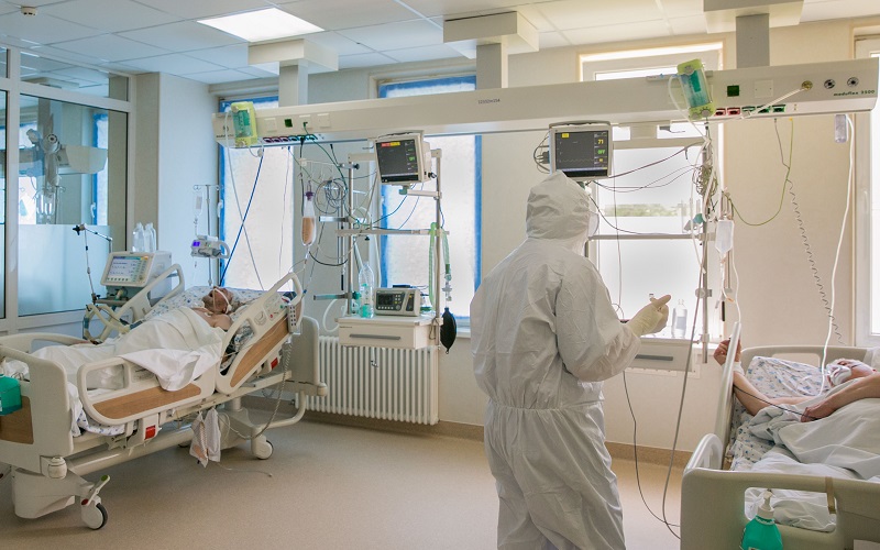 246 de persoane au fost testate pozitiv la Covid-19, iar 15 au decedat din cauza virusului în ultimele 24 de ore