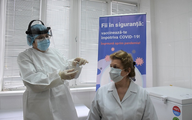 Evidența vaccinaților: Cum vrea Guvernul să monitorizeze persoanele vaccinate. „Urmează să fie reglementat Certificatul de vaccinare”