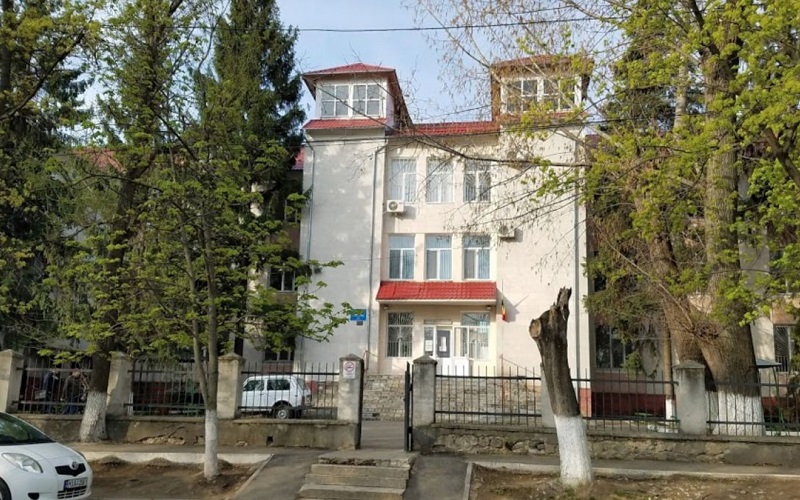 Juristul cercetat în dosarul licitațiilor transfuziei de sânge, sub control judiciar, iar vicedirectorul AAP, eliberat