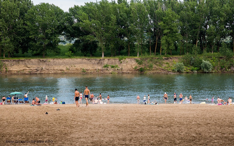 De ce nu vor să se vaccineze tinerii...