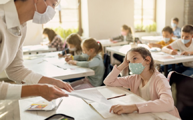 Chișinău și-a imunizat majoritatea învățătorilor, cu o doză de vaccin anti-Covid-19