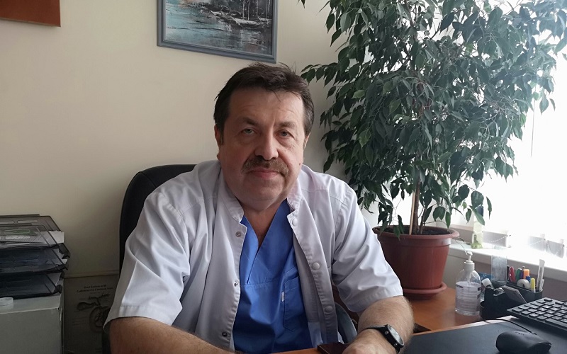 Șeful secției ATI de la IMU, Serghei Cobîlețchi: „Secțiile Covid sunt acoperite cu personal medical doar 60%. Angajăm studenți. Dacă nu erau ei, spitalele mari se închideau” 