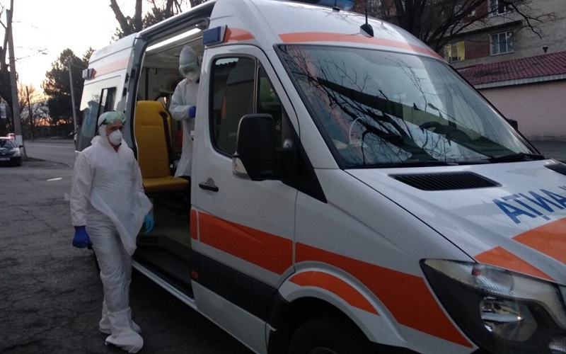 Lucrătorii medicali de pe ambulanță donează costul unei zile de muncă pentru refugiații din Ucraina, iar alte instituții medicale vor acorda asistență medicală gratuită 