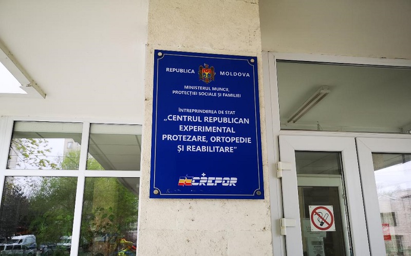 Cu ce sechele rămân pacienții post-Covid și unde s-ar putea recupera. „Multe persoane prezintă stări de confuzie, uită. Femeile spun că le cade părul”