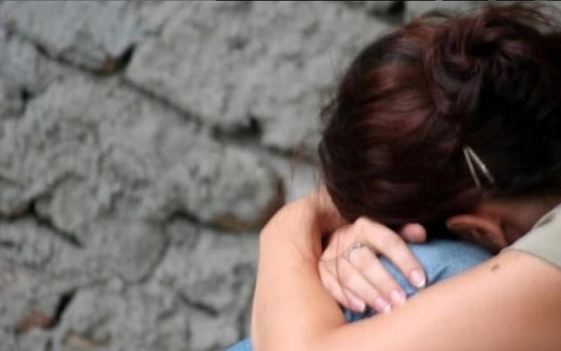 Consumă droguri pentru a rezista durerii în timpul actului sexual. Cine sunt și de ce recurg unele femei din Republica Moldova la acest gest