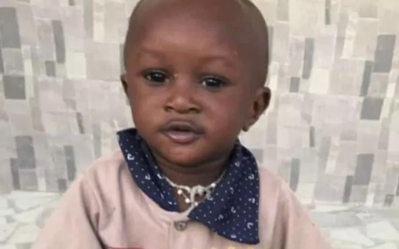 Scandalul siropului de tuse într-o țară africană: Poliția din Gambia investighează decesele a câteva zeci de copii, care ar fi fost provocate de un sirop de tuse, produs în India