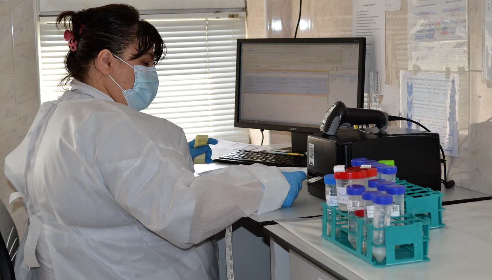 Unui moldovean îi revin două cutii de antibiotice pe lună. Guvernul a aprobat Programul Național pentru combaterea rezistenței la antimicrobiene