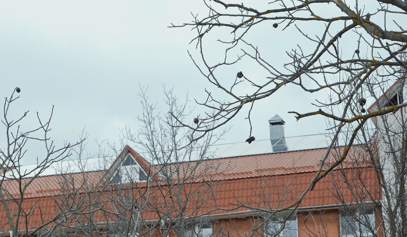 VIDEO Sistemul fotovoltaic de la spitalul raional din Călărași îmbunătățește condițiile de tratament
