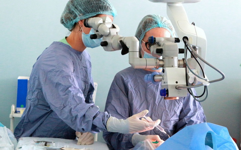 Toți medicii și farmaciștii vor fi obligați să treacă cursuri pentru prevenirea și controlul infecțiilor asociate asistenței medicale și să obțină 50 de credite