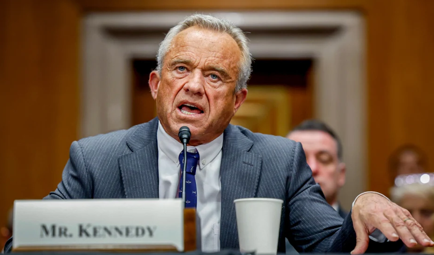 Robert F. Kennedy Jr., cunoscut pentru pozițiile sale antivacciniste, îndeamnă americanii să se vaccineze