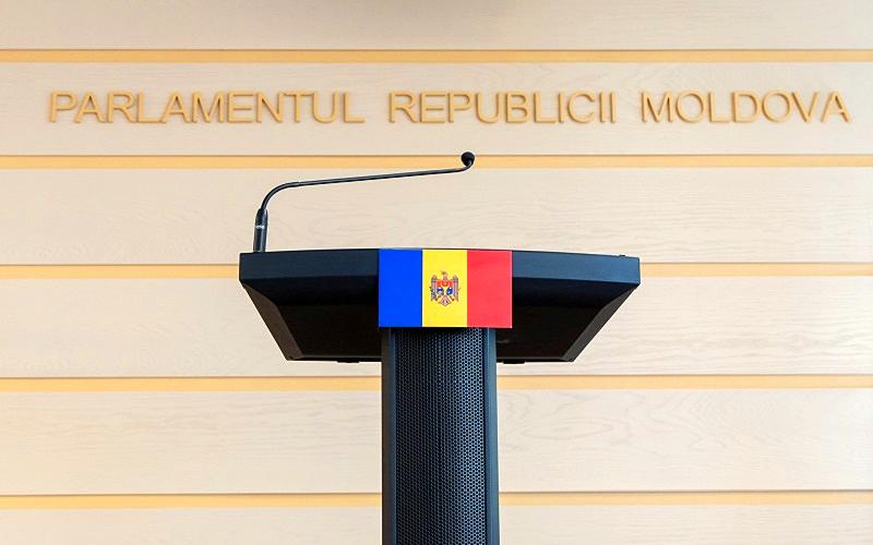 Proiectul de lege privind controlul tutunului, votat în prima lectură. Unii deputați au continuat să vorbească cu vocea industriei tutunului