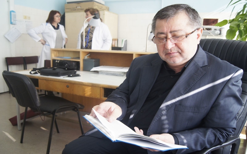 Salariile mici și migrația cadrelor medicale pot bloca reforma sănătății publice