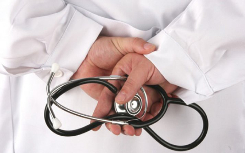 Un medic de la Penitenciarul Pruncul, trimis în judecată pentru malpraxis, soldat cu decesul unei deţinute 