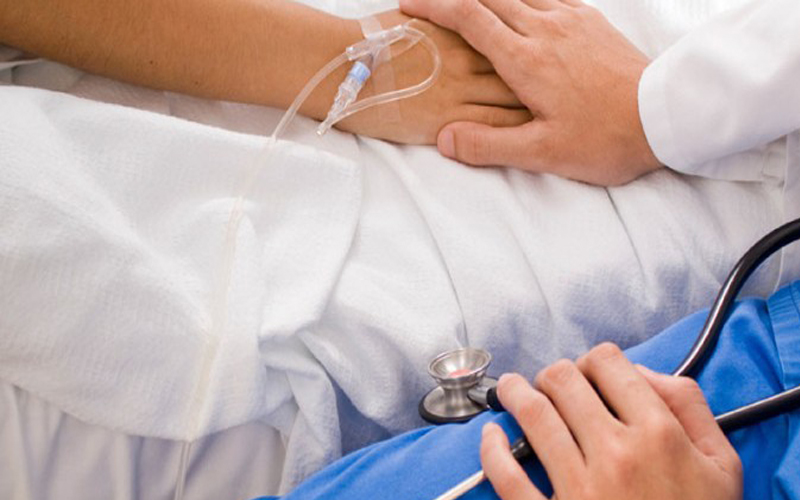 Frică sau indiferență? De ce medicii de familie din Moldova se tem să prescrie morfină pentru bolnavii de cancer
