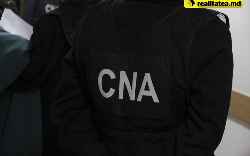  VIDEO//Bilanţul operaţiunii „Tomograf”: 14 bănuiţi, dintre care 7 reţinuţi şi 7 milioane de lei, ridicaţi în urma percheziţiilor