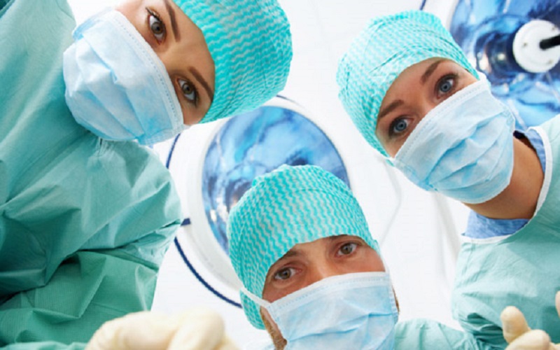 Câți medici moldoveni au depus dosarele de recunoaștere a studiilor în România. Cum decurge echivalarea și ce spun autoritățile române despre studiile doctorilor moldoveni