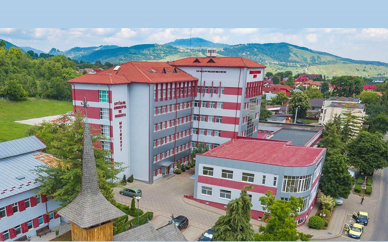 FOTO// Spitalul din Moldova de peste Prut care se dezvoltă când altele stau în ruină. Medicii de aici ridică salarii și de peste 1.500 de Euro