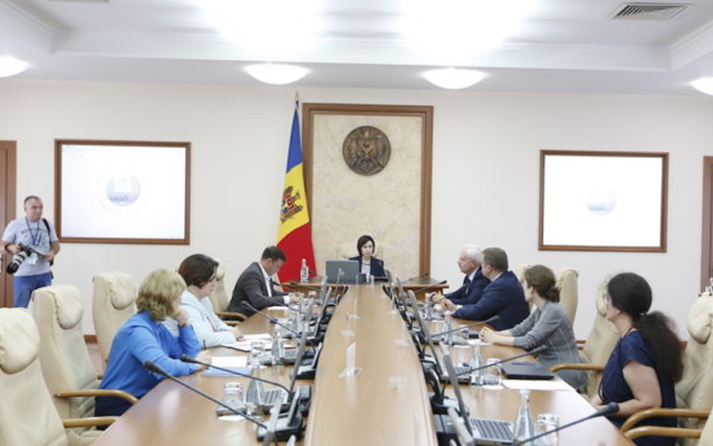Guvernul Maiei Sandu a publicat programul de activitate. Eliminarea corupției, depolitizarea, menținerea cadrelor în sistem și creșterea salariilor, printre priorități