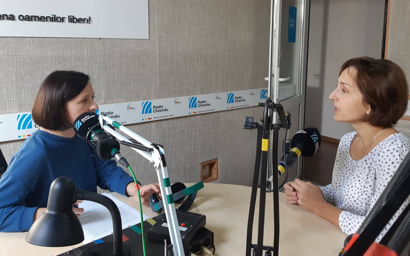 AUDIO//Sarcina în adolescență, mituri și stereotipuri. „Cu cât e mai strașnică fata, cu atât mai protejat trebuie să fii”