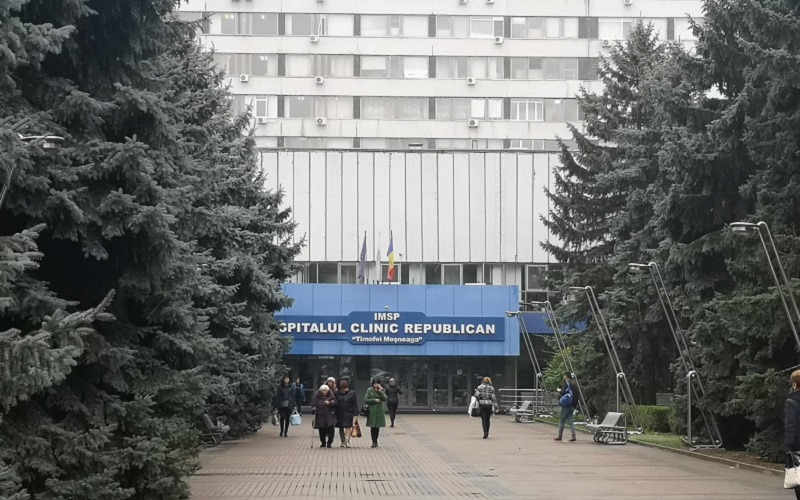 Medicii de la SCR explică de ce nu au putut-o salva pe Elena, femeia de la Ungheni, care a născut săptămâna trecută gemeni la maternitatea din raion