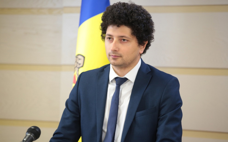 Radu Marian, deputat PAS: „Avem o instituție, CNAM, care gestionează practic 8 miliarde de lei și nu poți obține nicio informație de la ea. E o problemă gravă”