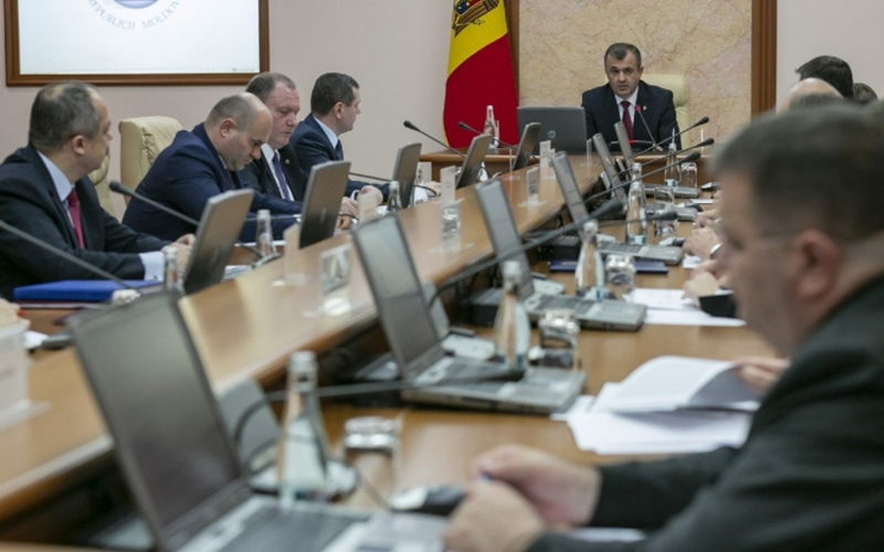 Amenzi de zeci de mii de lei sau închisoare pentru nerespectarea măsurilor antiepidemice