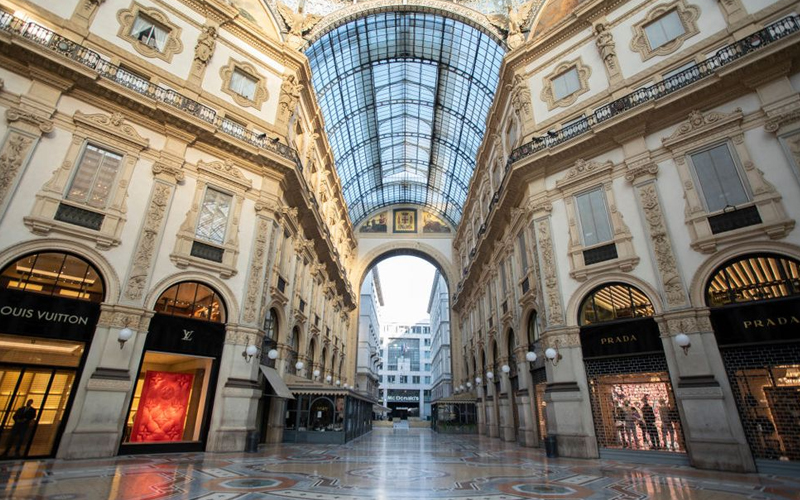 Fashion și COVID-19: cum s-au mobilizat companiile de modă și frumusețe pentru a ajuta în lupta cu pandemia