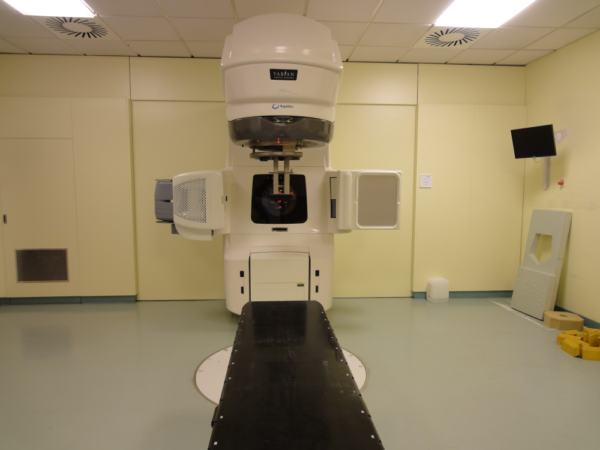 Curtea de Conturi: Institutul Oncologic ar fi gestionat deficitar 10 milioane de lei pentru un aparat de radioterapie. Directoarea Institutului Oncologic, Larisa Catrinici, explică unde sunt banii