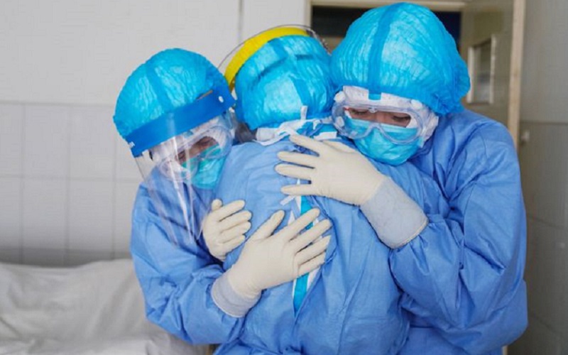 HARTĂ/ Cel puțin 7.000 de lucrători medicali din întreaga lume au murit de Covid-19, salvând pacienți. Numărul real ar putea fi mult mai mare