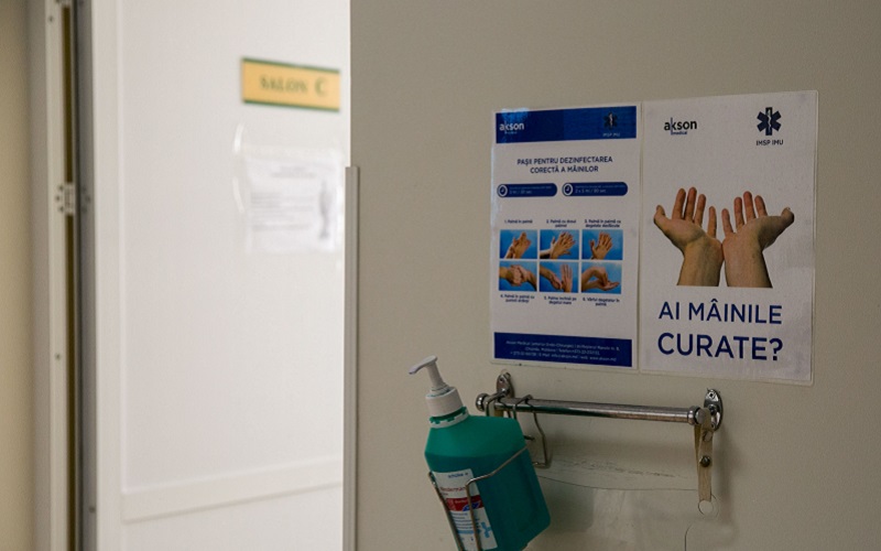 A fost instituită starea de urgență în sănătate publică pe întreg teritoriul țării până pe 15 ianuarie. Ce activități se interzic