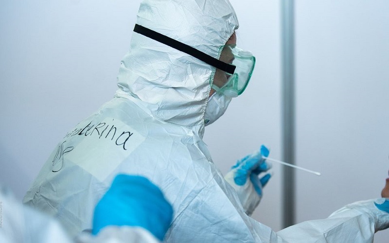 Record de cazuri înregistrate – 1.766. Alți 112 lucrători medicali s-au infectat