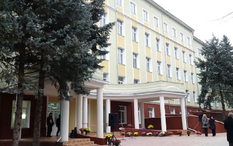 Un spital în care s-au făcut investiții de peste 80 de milioane de lei continuă să fie pustiu