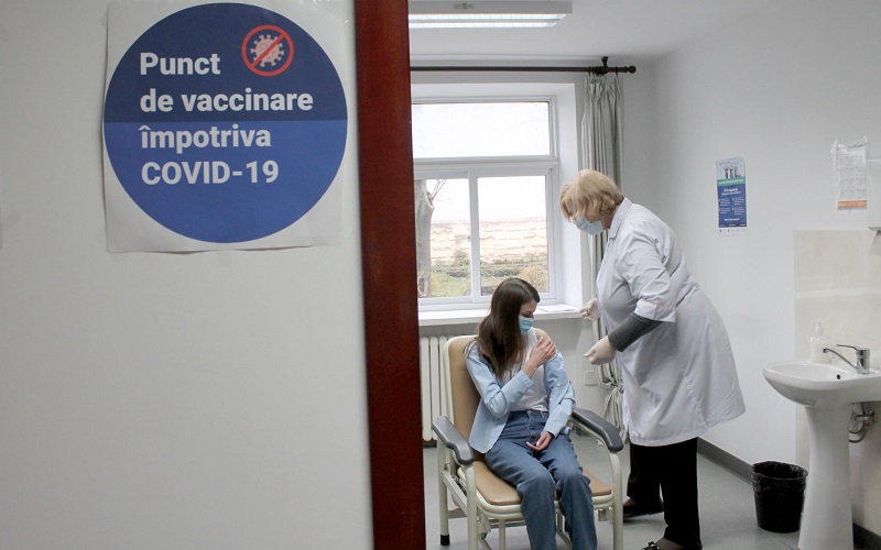 Что можно делать и чего нужно избегать после получения второй дозы вакцины против COVID-19