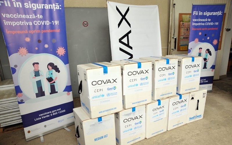 Peste 50 de mii de doze de vaccin Pfizer-BioNTech au ajuns în țară. Alte peste 50 de mii vor ajunge mâine