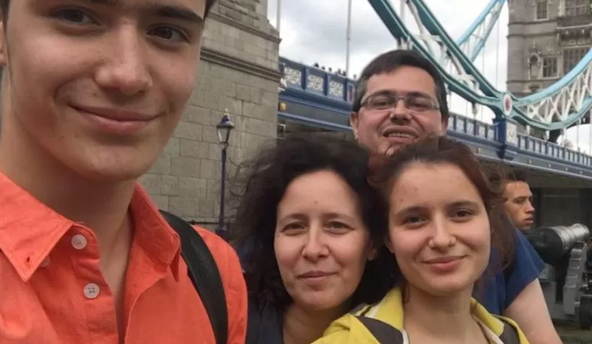 Povestea unei mame, care a emigrat pentru ca fiica sa, o muziciană cu autism să poată avea o viață cu oportunități