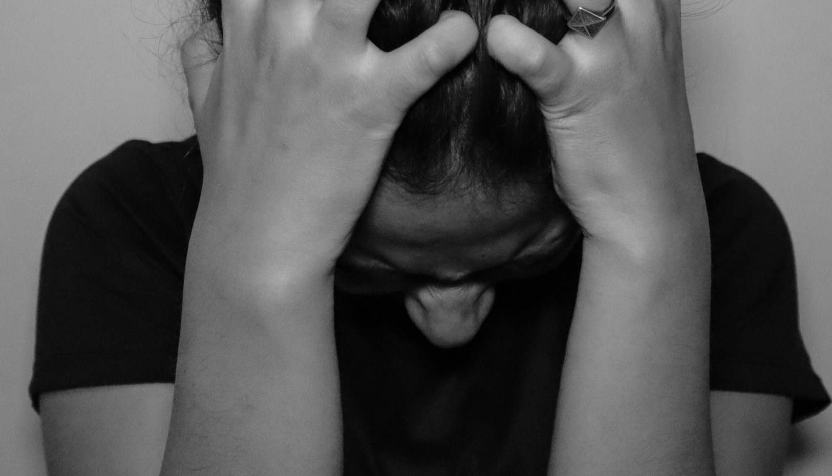 Frica de probleme de sănătate mintală îi ține pe moldoveni departe de cabinetele medicilor specialiști