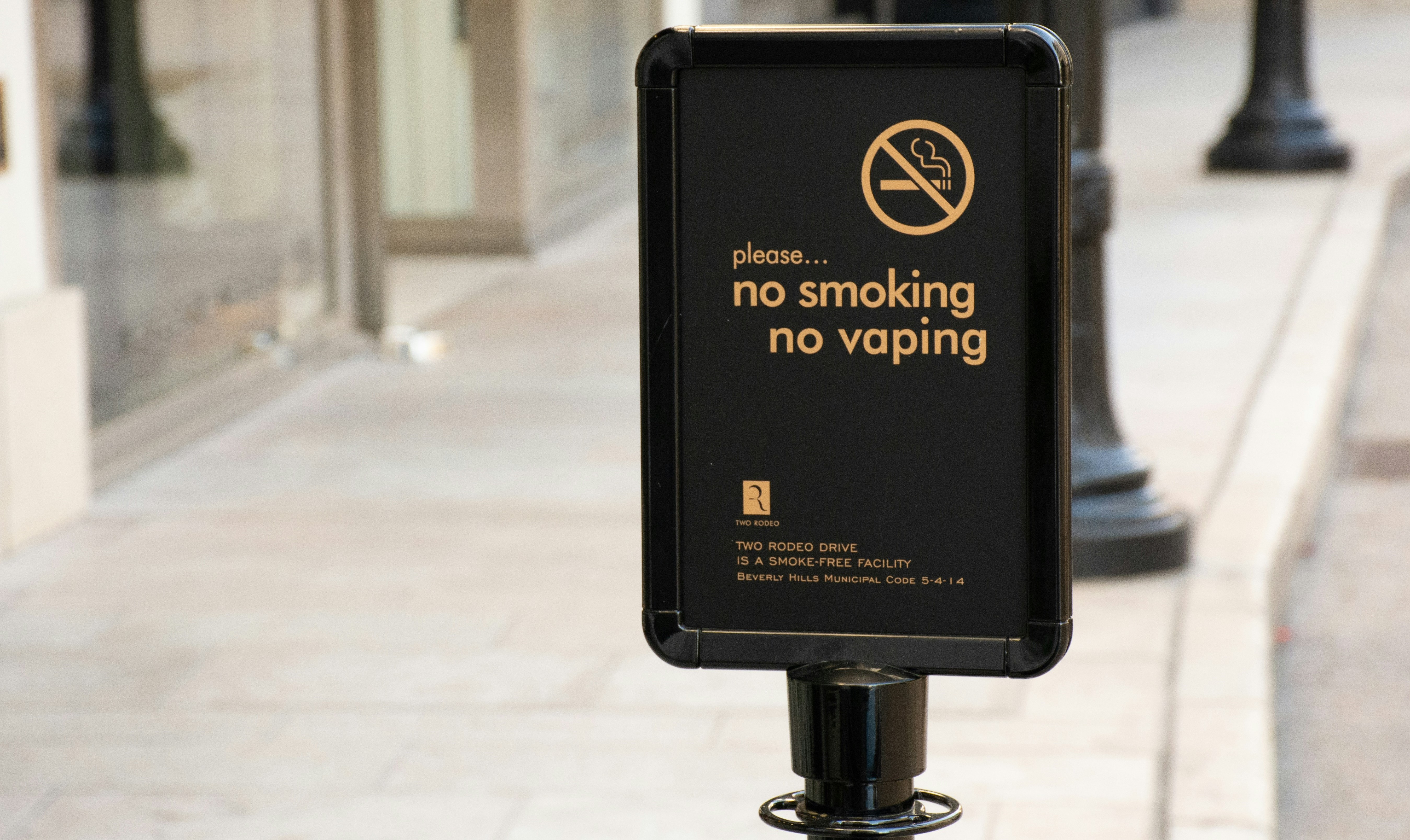 „Viitorul fără fumat”, un nou proiect al Centrului PAS pentru reducerea daunelor fumatului în rândurile adolescenților și tinerilor