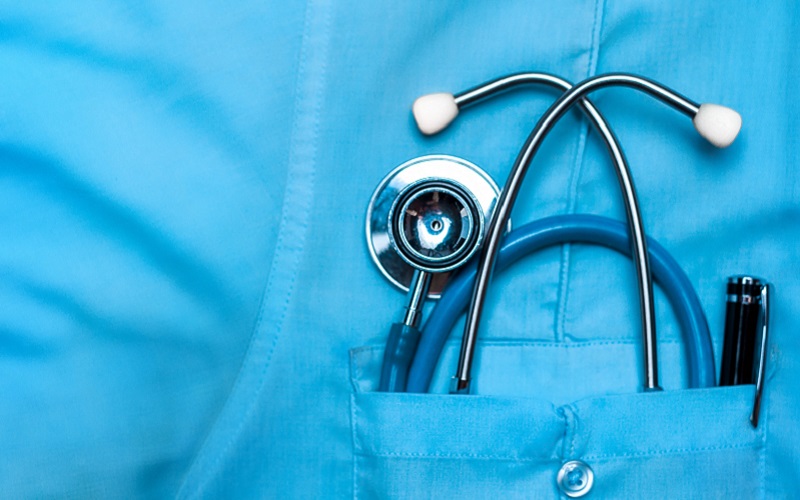 Medicii din Canada protestează pentru faptul că vor avea salarii prea mari. Care este motivul