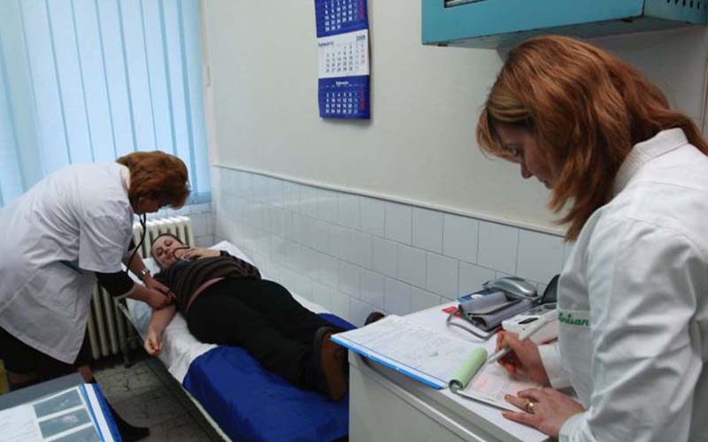 Medicii de familie au mai mult timp pentru pacienți. Ministerul Sănătății le-a redus numărul indicatorilor de performanță