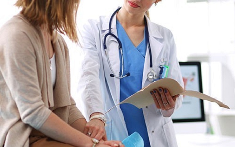 De ce femeile sunt adesea tratate medical incorect, în comparație cu bărbații