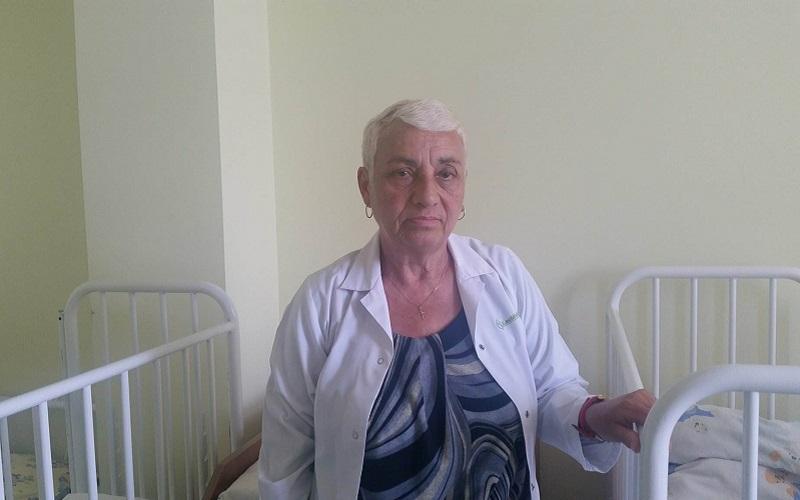 Jumătate de veac prinsă de același loc de muncă – Spitalul de Copii nr.1 din Chișinău. Povestea celei mai longevive asistente medicale din instituție