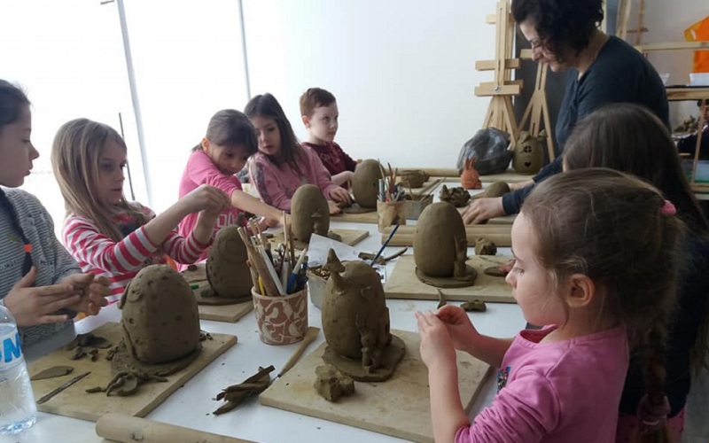 Ce fac picii voștri vara asta? Lista centrelor de dezvoltare unde puteți să-i duceți pe cei mici. Prețuri și activități