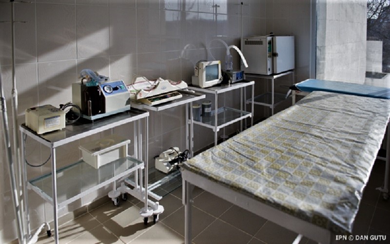 Ministerul Sănătății: CNAM, rigidă și netransparentă în procesul de contractare cu spitalele. Acestea din urmă recurg la soluții ilegale ca să obțină bani