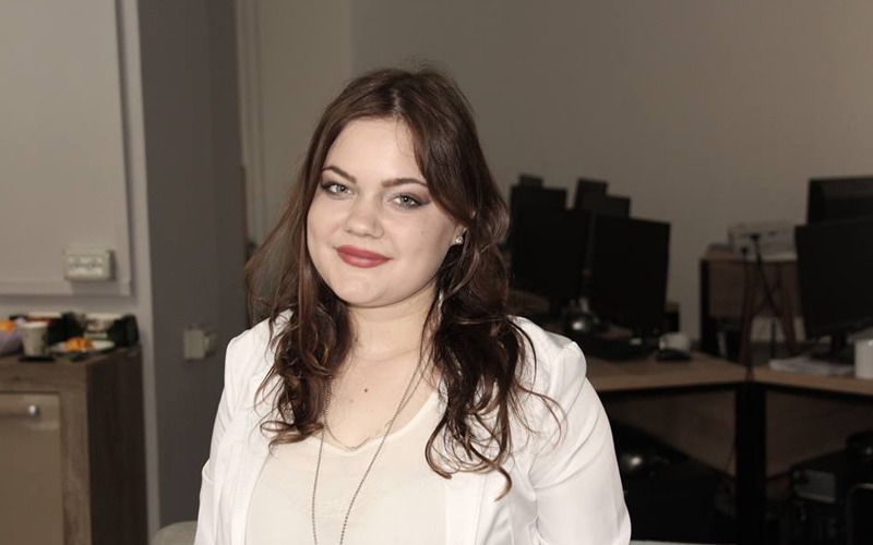 „Despre diagnostic am aflat din telefonul unei rude. În mesaj scria că am cancer și o să-mi cadă părul...” Este povestea unei adolescente din Moldova, care a scăpat de cancer