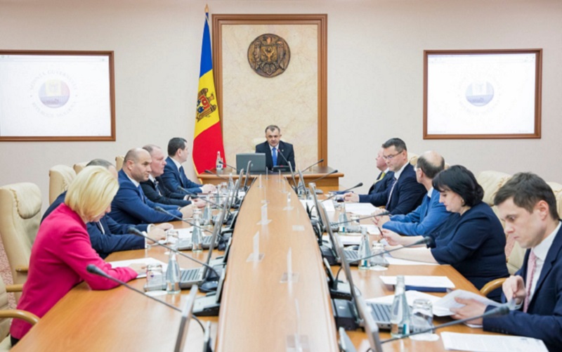 Guvernul Chicu refuză transparența totală a banilor din Sănătate și menține haosul plăților directe și celor neformale