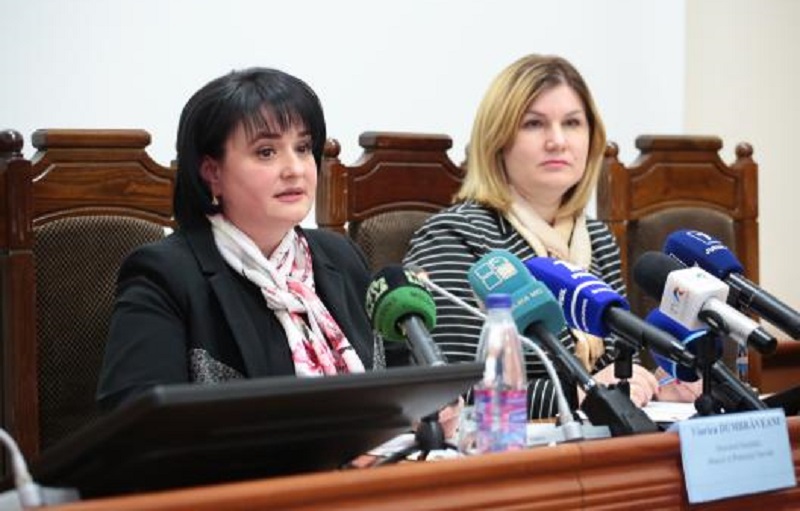 În lipsă de calcule financiare, Ministerul Sănătății promite medicină gratuită pentru încă o categorie de persoane. Cine și cât va trebui să plătească pentru ei