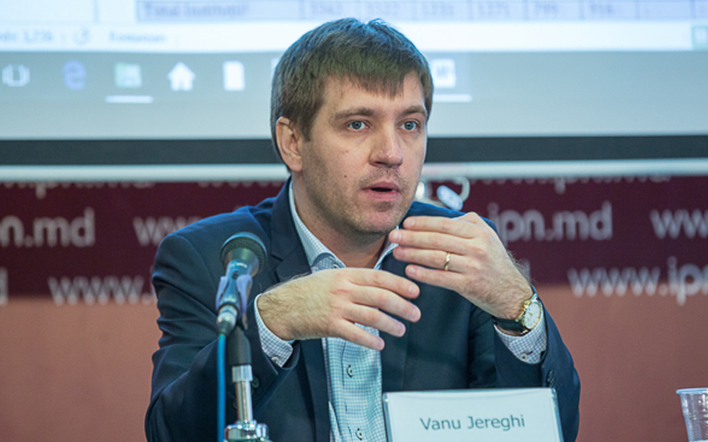 Vanu Jereghi, director executiv IDOM: „Indiferent cine ești și ce post ocupi ar trebui să nu încalci legea. Prin asemenea mesaje, guvernanții îi provoacă pe cetățeni la ură și discriminare”